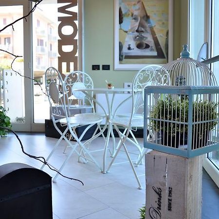 Residence Moderno Lido Di Savio Eksteriør bilde