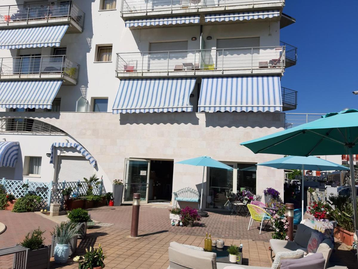 Residence Moderno Lido Di Savio Eksteriør bilde